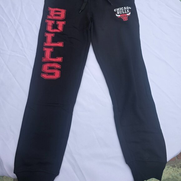 NBA Chicago Bulls Joggers- Medium - Picture 1 of 1